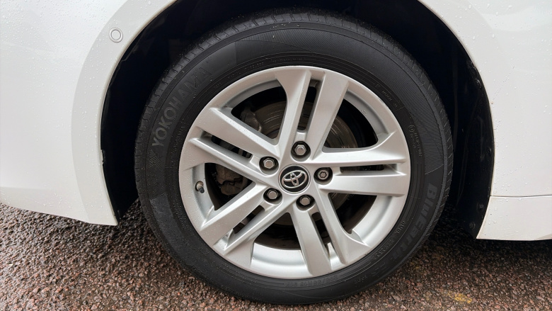 Toyota Corolla 1.8 VVT-i Hybrid Icon Tech 5dr CVT Hybrid Hatchback